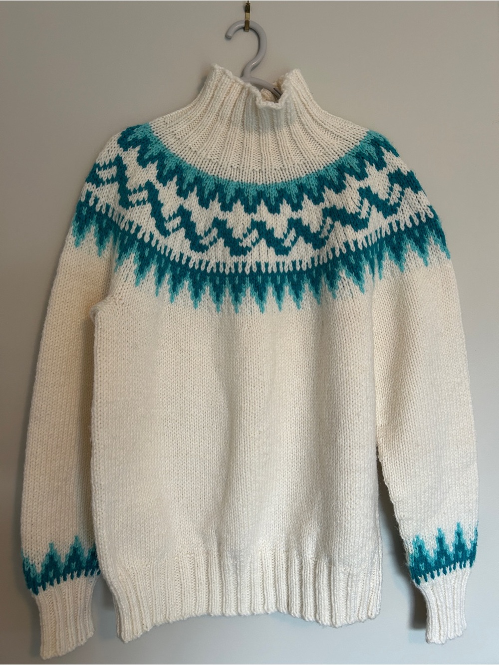 Vintage Hand-Knit Nordic-Style Wool Sweater